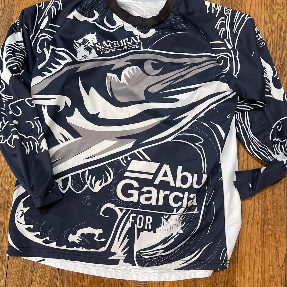 Abu Garcia Men’s Long Sleeve Fishing Tee in Navy and White